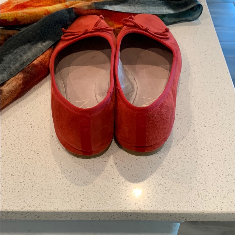 Women's Red Ballet Flats - Picture 9 of 12